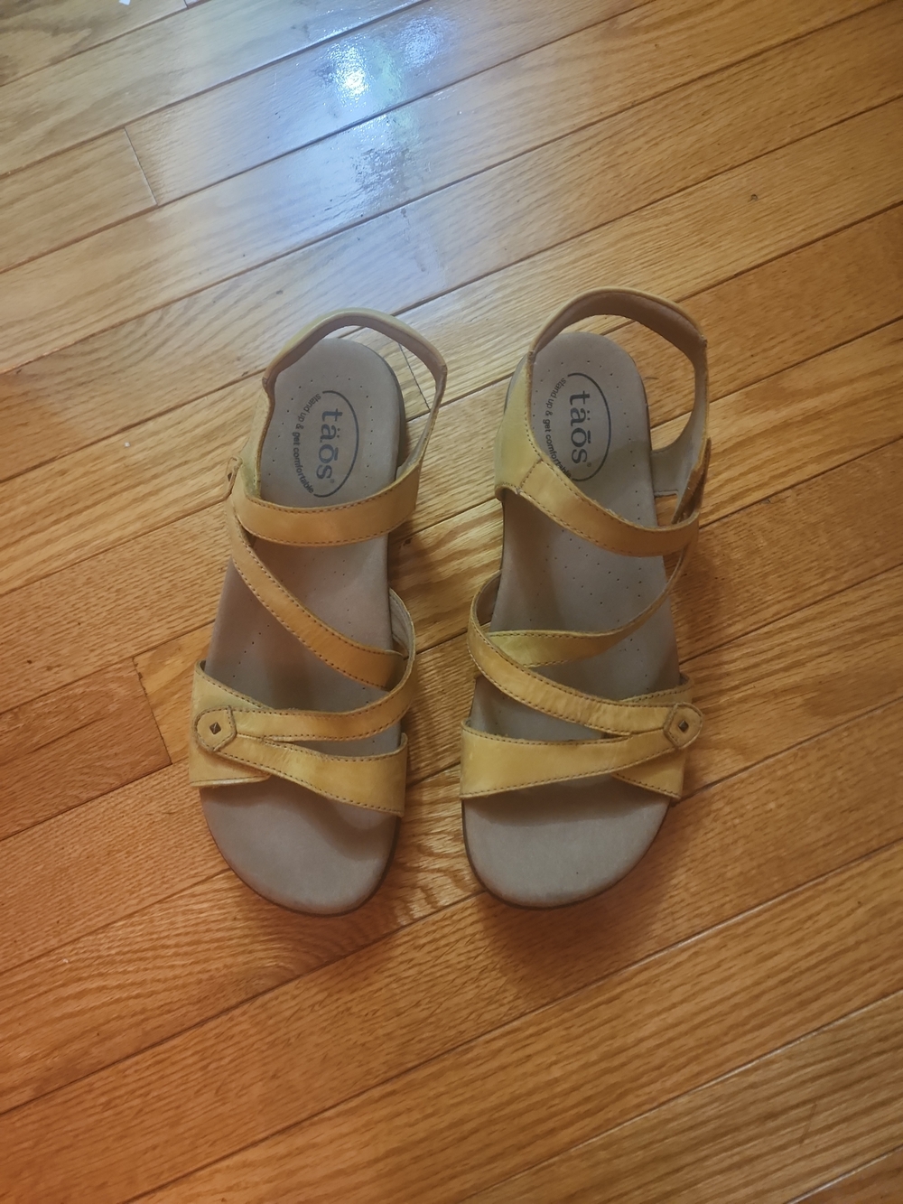 Taos Footwear Big Time Women's Yellow Multi-Strap Comfort Sandals